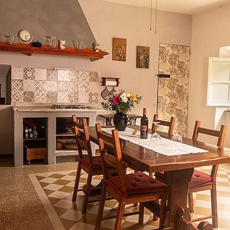 Palazzo Micheletti Lucca Apartment ภายนอก รูปภาพ